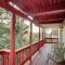 Crestline Cabin: Mountain Views & Fire Pit!