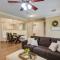 Pet-Friendly Conroe Hideaway with Porch and Fire Pit - ذا وودلاندس