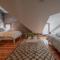 Exclusive 6 bed, 6 bath residence in Old Montreal