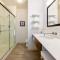 Flag Point Inn and Suites Pratt by FairBridge - Pratt