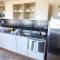Coleraine Suites & Apartments