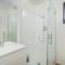 Hosts on the Coast - Leighs Luxury Retreat