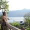 Ke Mountain and Lake Retreat