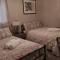 Cheerful 3 bedroom house. Great location