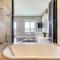 Bakoven Sunsets - Luxury Apt with sea views & pool