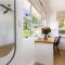 Camps Bay Deluxe - Luxury villa with ocean views and pool - 开普敦
