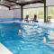 Stunning stacaravan In Chef-boutonne With Indoor Swimming Pool - Chef-Boutonne