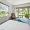 Love Room with Infinity Pool in Tropical Garden - Petit Raffray