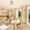 Wildflower Cottage - Sutton Poyntz