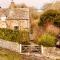 The Old Post Office Studio Apartment in a Beautiful Cotswold Village