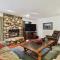Lake Tahoe Family Home with Hot Tub and Game Room! - إنكلين فيلادج