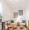 Stylish Flat in Walkable Downtown w Parking