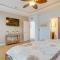 Shuttle to Beach Millville Townhome with Porch