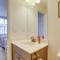 Shuttle to Beach Millville Townhome with Porch
