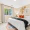New! Beautiful 1BR in Sharon Lane - روزفيل
