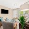New! Beautiful 1BR in Sharon Lane - روزفيل