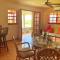 Tropical Apartment 1B