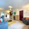 Barn Close Taunton - 6 Bedrooms - 4 Bathrooms - 2WC - Games Room - 汤顿