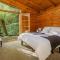 Modern Seednest Treehouse, Forest & Mountain View