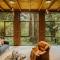 Modern Seednest Treehouse, Forest & Mountain View - Sassafras