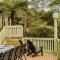 Modern Seednest Treehouse, Forest & Mountain View - Sassafras