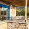 MANI HOLIDAY HOUSE