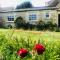 The Old Post Office Studio Apartment in a Beautiful Cotswold Village