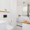 Cozy Pastel Two Bedroom Apartment in Central Gdynia by Noclegi Renters