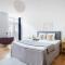 Sanders Leaves - Chic Three-Bedroom Apartment In Downtown Copenhagen