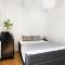 Sanders Leaves - Chic Three-Bedroom Apartment In Downtown Copenhagen