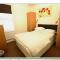 BOURNECOAST: WALK TO TOWN CENTRE & BEACHES -FM1703