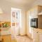 VOLTI ON THE BAY AP4386 By Riviera Holiday Homes
