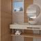 RELAXIA BEVERLY SUITES