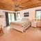 WL933, Tale of the Whale- Oceanfront, Private Beach Access, Gas Fireplace, Ocean Views - Corolla