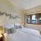 Villa Veneziano Suites & Villa