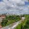 Spacious 2 bedroom apt in Villa Morra