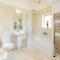 Garden Villa CW70 HOT TUB Lakeside Spa Garden Villa CW70 HOT TUB Lakeside Spa