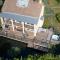 Garden Villa CW70 HOT TUB Lakeside Spa