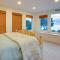 The Lighthouse 3 Acre Port Orford Oceanfront Home - بورت أورفورد