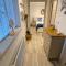 ABOVE PORTHMINSTER BEACH - "St James Rest" is a SUPER STYLISH PRIVATE APARTMENT - 2 mins walk Main Car Park & Station
