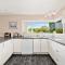 The White House - Taupo Holiday Home