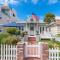 Stunning beach home - steps2sand, AC, Large Patio and Fast Wifi! - San Diego