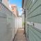 Stunning beach home - steps2sand, AC, Large Patio and Fast Wifi! - San Diego
