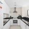StoneTree - Furnished 1BR minutes of drive away to Expo 2020 - Dubaj
