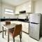 Sheryll Escapes - 203 La Grande, classy studio with hotel amenities!