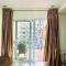 Sheryll Escapes - 203 La Grande, classy studio with hotel amenities!