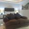 Sheryll Escapes - 305 La Grande, cozy condo with hotel amenities!