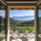 Mos Country House