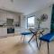 2-Bedroom Cosy, Spacious, & Modern City Apartment, Prime Location! Sleeps 6, Southampton Ocean Village - by Blue Puffin Stays