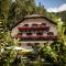 Residence Obermoarhof - Family Apartments with Pool & Playground